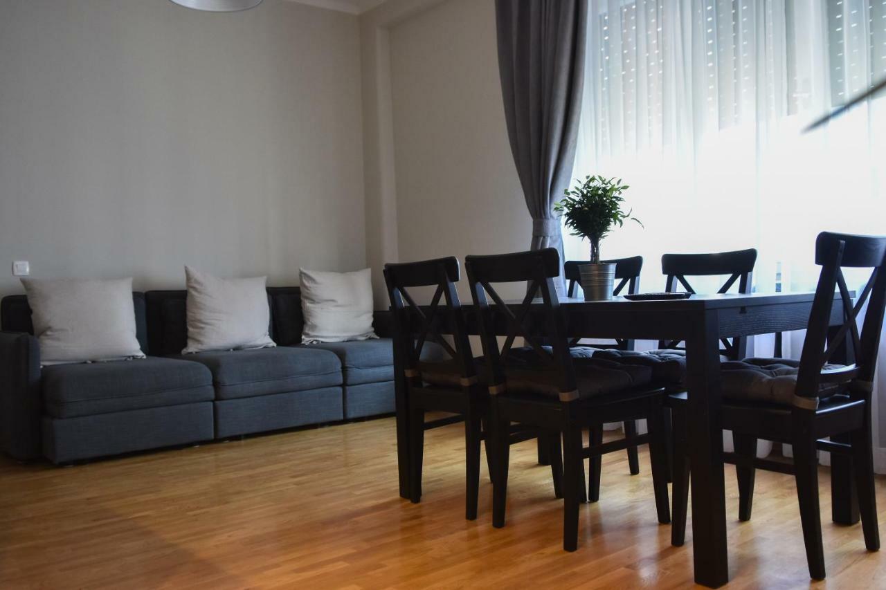 Karlo Main Square Apartments 1 자그레브 외부 사진