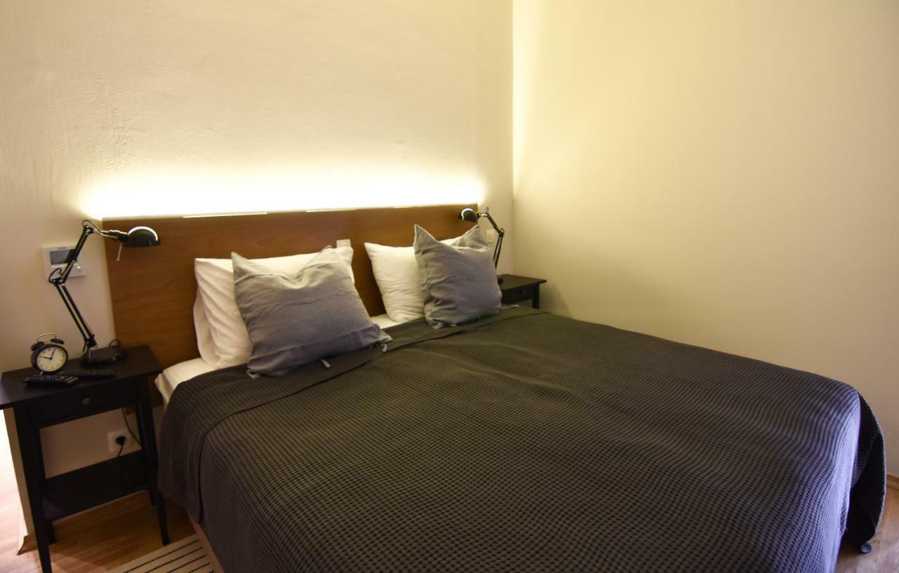 Karlo Main Square Apartments 1 자그레브 외부 사진